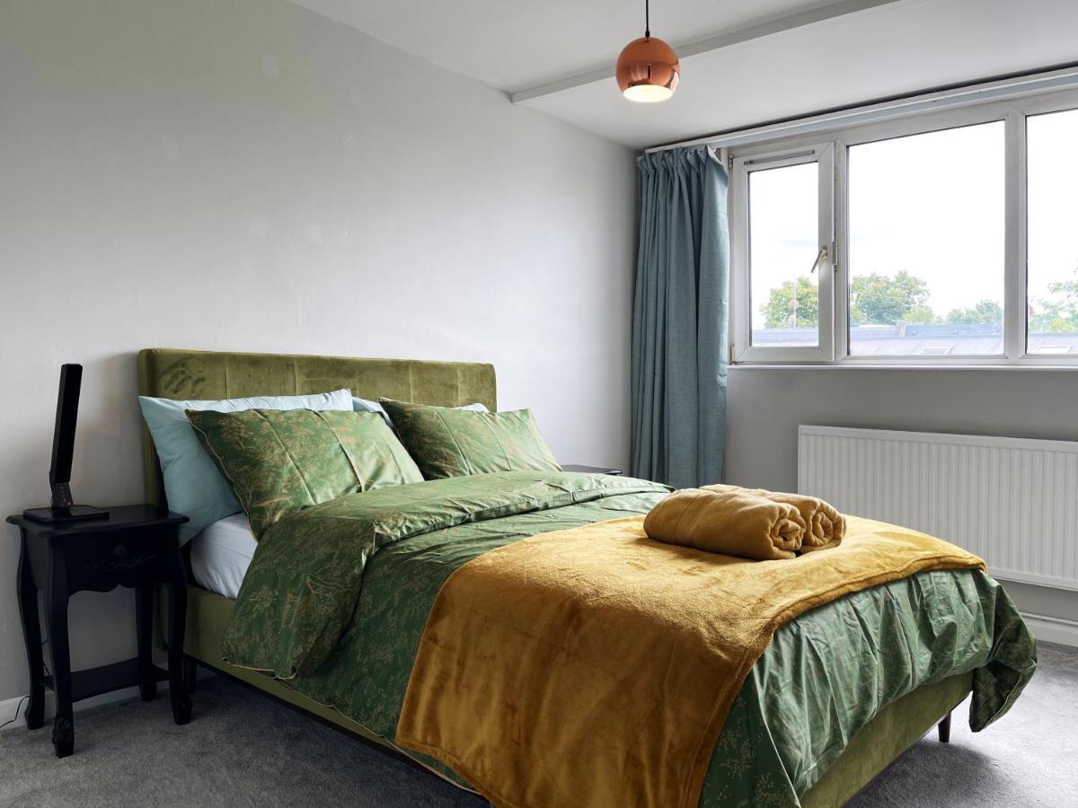 Pam'S Apartment At Chelsea London Exterior photo