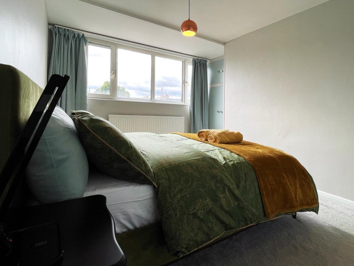 Pam'S Apartment At Chelsea London Exterior photo