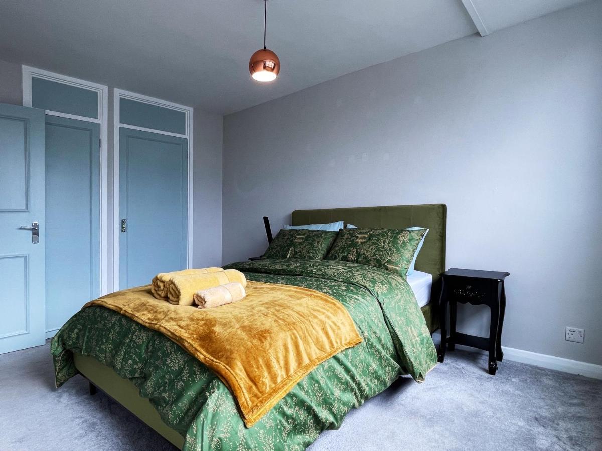 Pam'S Apartment At Chelsea London Exterior photo